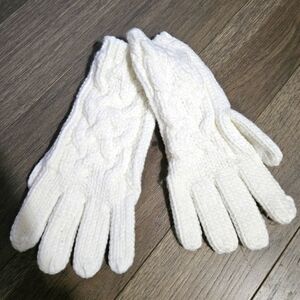 New York & Company White Knit Gloves